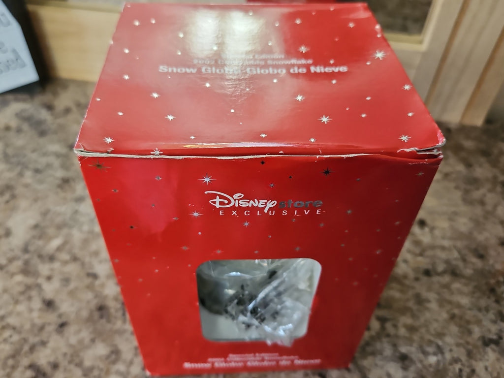 2002 Special Edition Disney Mickey & Minnie Ice Skating Silver Snow Globe