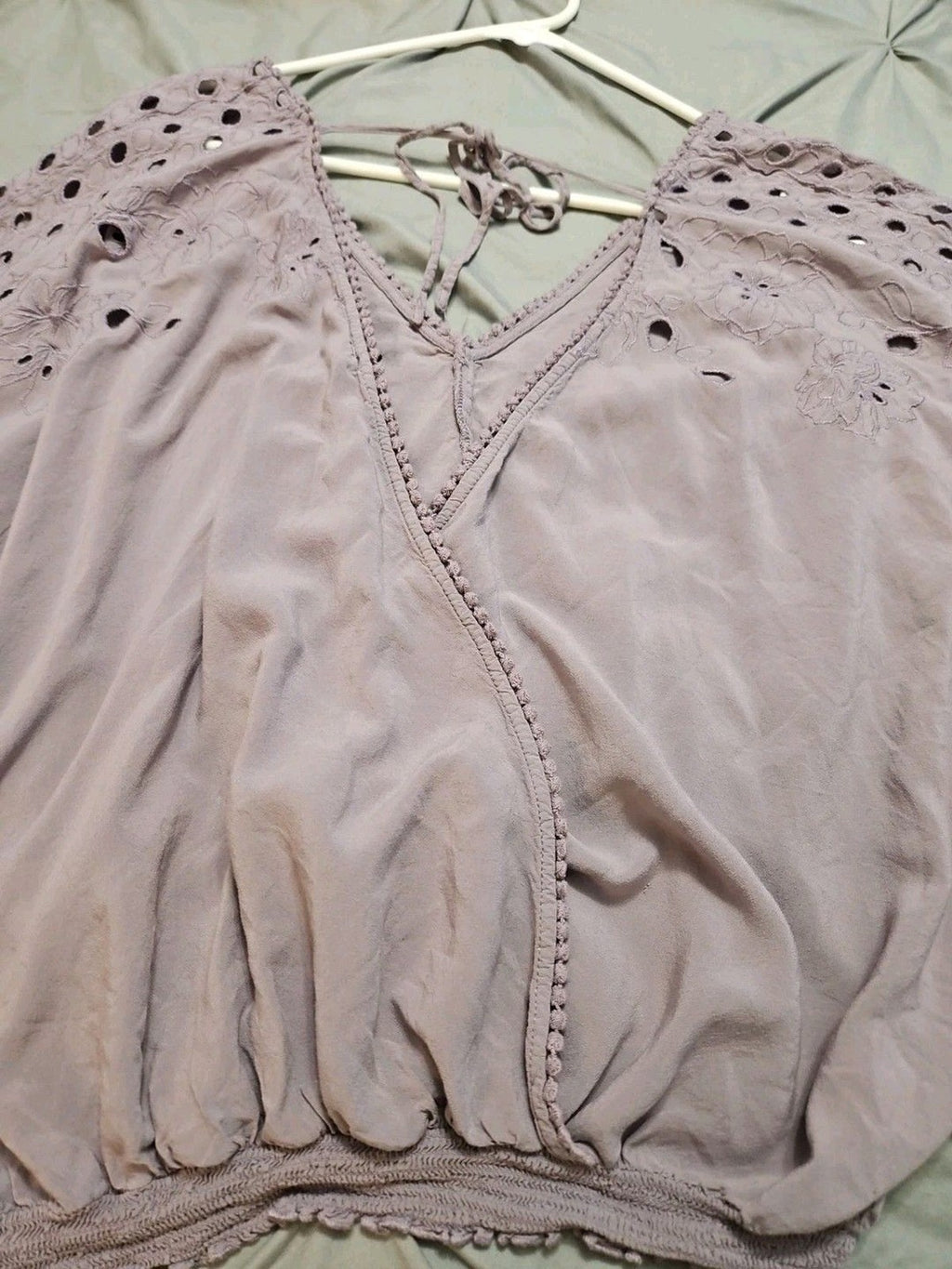 Forever 21 Lavender Boho Eyelet Drop Shoulder Banded Waist Peasant Blouse Size M