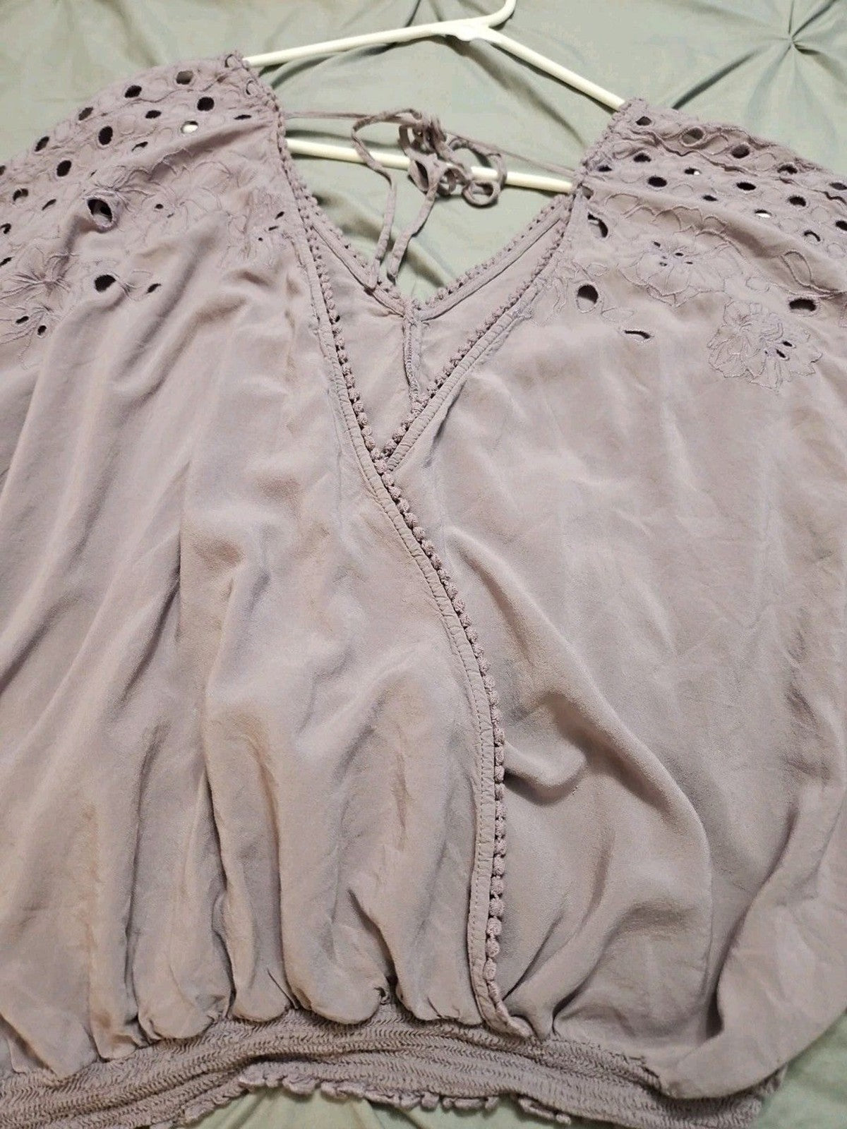 Forever 21 Lavender Boho Eyelet Drop Shoulder Banded Waist Peasant Blouse Size M