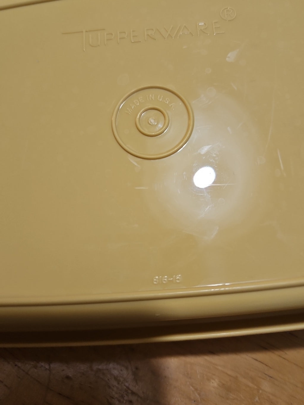 Vintage Tupperware Deli Meat Cheese Keeper Harvest Gold 816 W Sheer Lid 817 EUC
