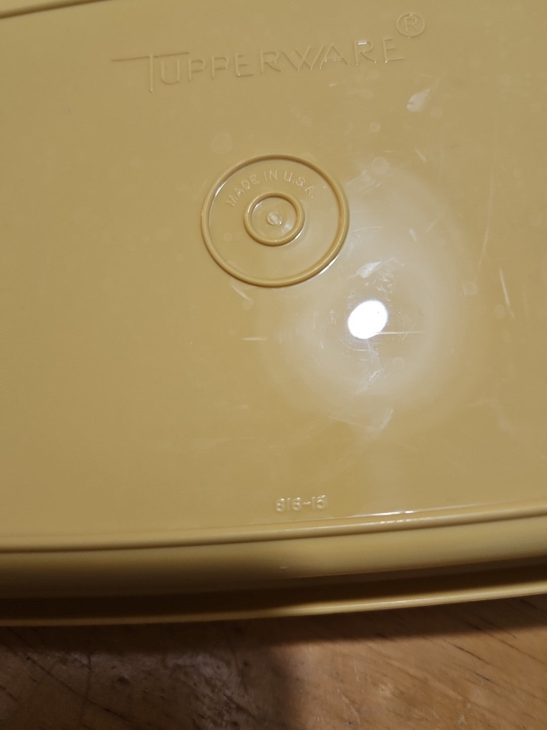 Vintage Tupperware Deli Meat Cheese Keeper Harvest Gold 816 W Sheer Lid 817 EUC